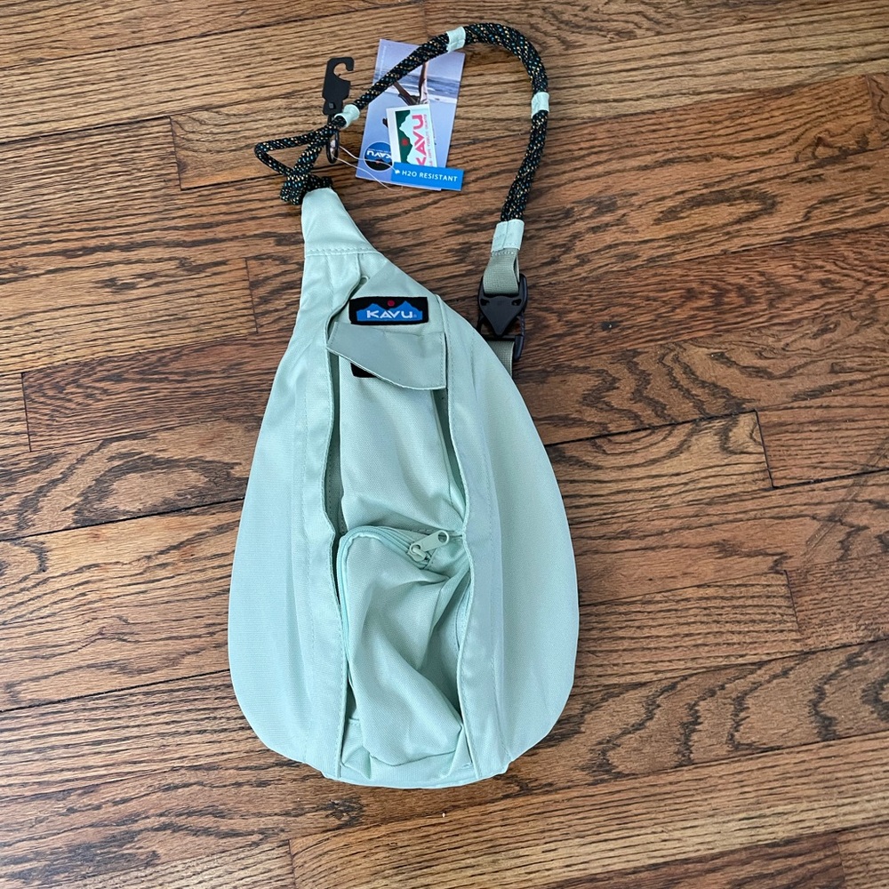 Kavu cross body bag NWT